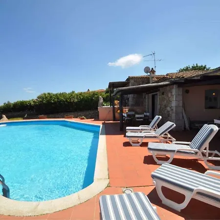 度假居 Holiday Homes In Pantogia 35921